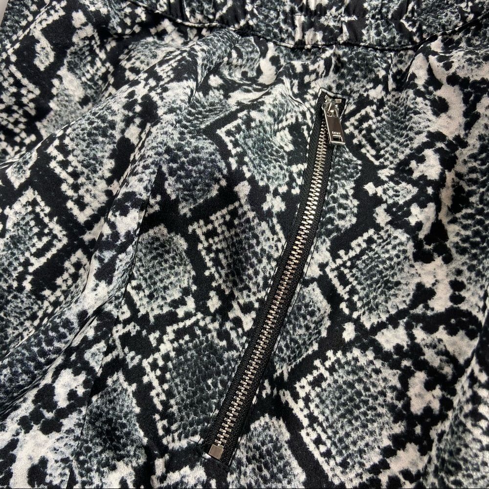 DKNY • Snake-Print Drawstring Pants - Picture 5 of 8